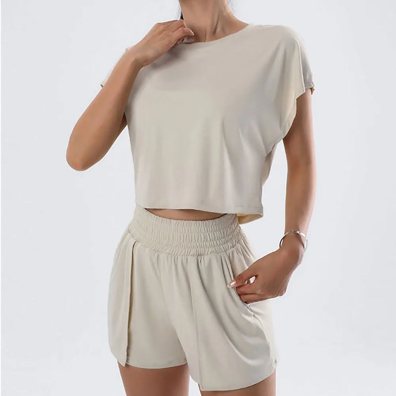 Conjunto BreezeFit - Cropped + Shorts