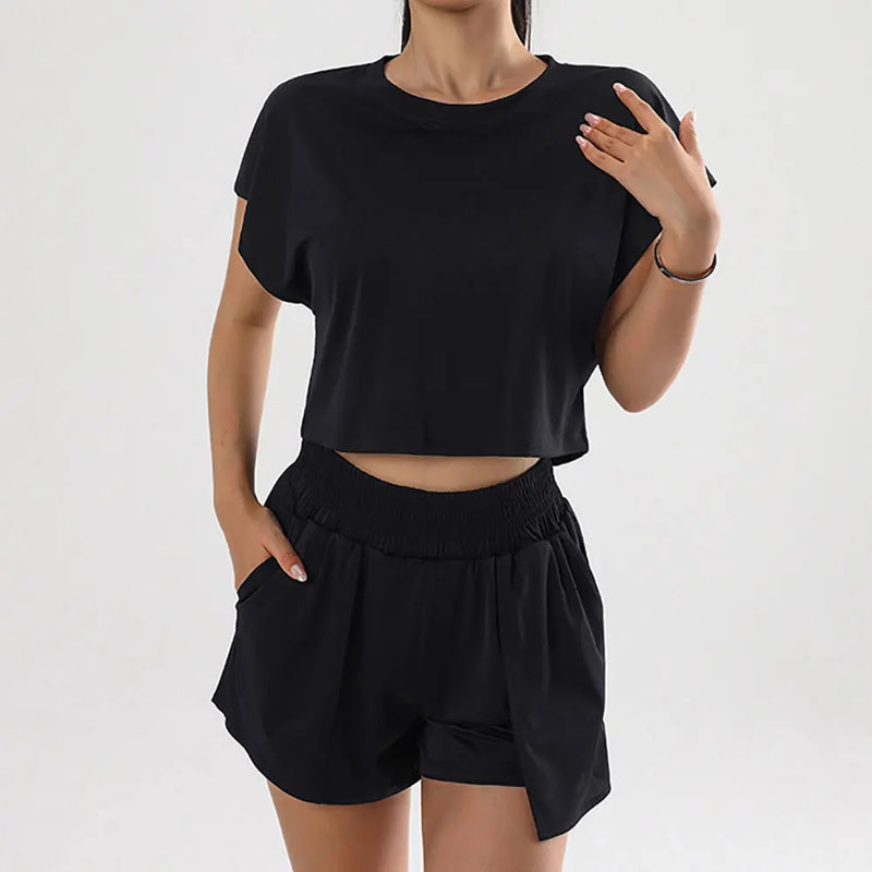 Conjunto BreezeFit - Cropped + Shorts